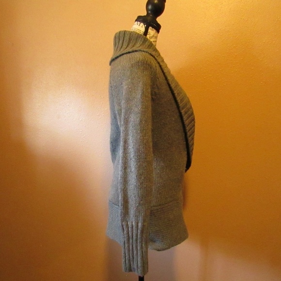 Moda International Women's Chunky Gray Wrap Sweater - Picture 4 of 5